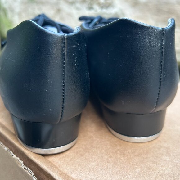Capezio Oxford Style Tic Tap Toe Shoes – Size 6W – Model 443 - Picture 12 of 16
